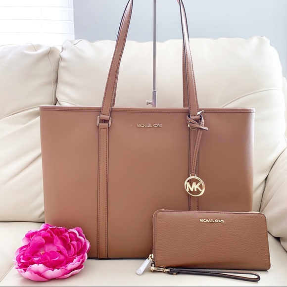 Michael Kors Handbags - NWT Michael Kors Laptop Tote and Wallet Set